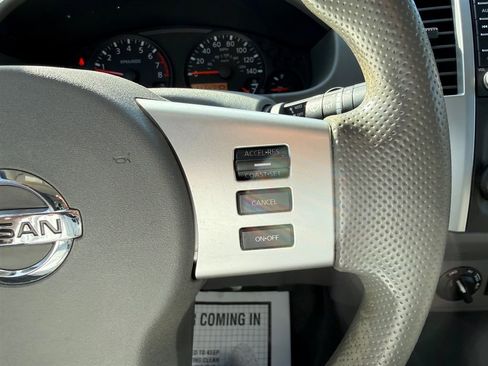 Used 2019 Nissan Frontier SV image 16