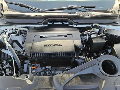 Used 2024 Honda Pilot TrailSport image 26