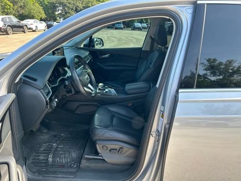 Used 2019 Audi Q7 3.0T Prestige w/ Prestige Package AWD/4WD image 5