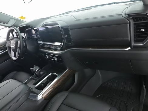 Used 2025 GMC Sierra 1500 Elevation w/ Elevation Premium Package image 31