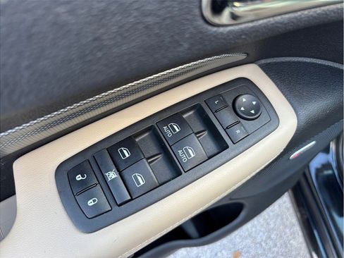 Used 2018 Dodge Durango GT w/ Technology Group image 21