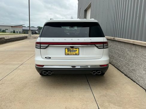 Used 2023 Lincoln Aviator Reserve w/ Equipment Group 201A AWD/4WD image 5