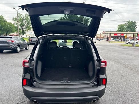 Used 2025 Ford Escape ST-Line AWD/4WD image 8