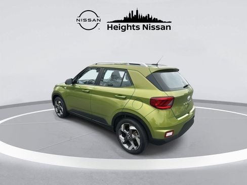 Used 2023 Hyundai Venue SEL w/ Cargo Package image 7