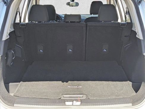 Used 2024 Nissan Rogue S image 6