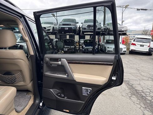 Used 2011 Toyota Land Cruiser w/ Upgrade Pkg AWD/4WD image 13