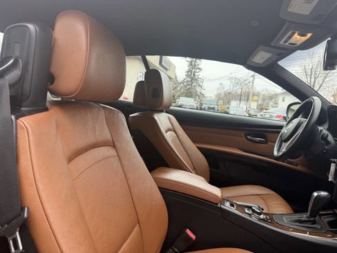 Used 2013 BMW 328i Convertible image 23