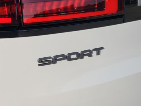Certified 2026 Land Rover Range Rover Sport SE AWD/4WD image 36