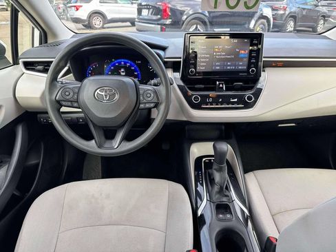 Used 2021 Toyota Corolla LE FWD image 20