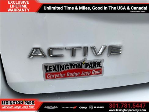 Used 2025 Ford Expedition Active AWD/4WD image 23
