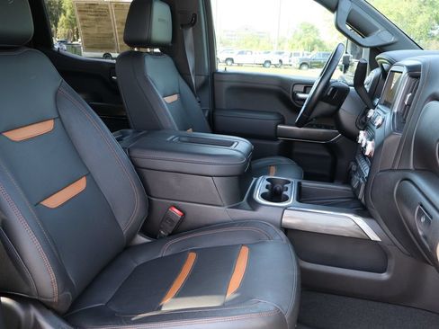Used 2021 GMC Sierra 1500 AT4 w/ AT4 Premium Package AWD/4WD image 30