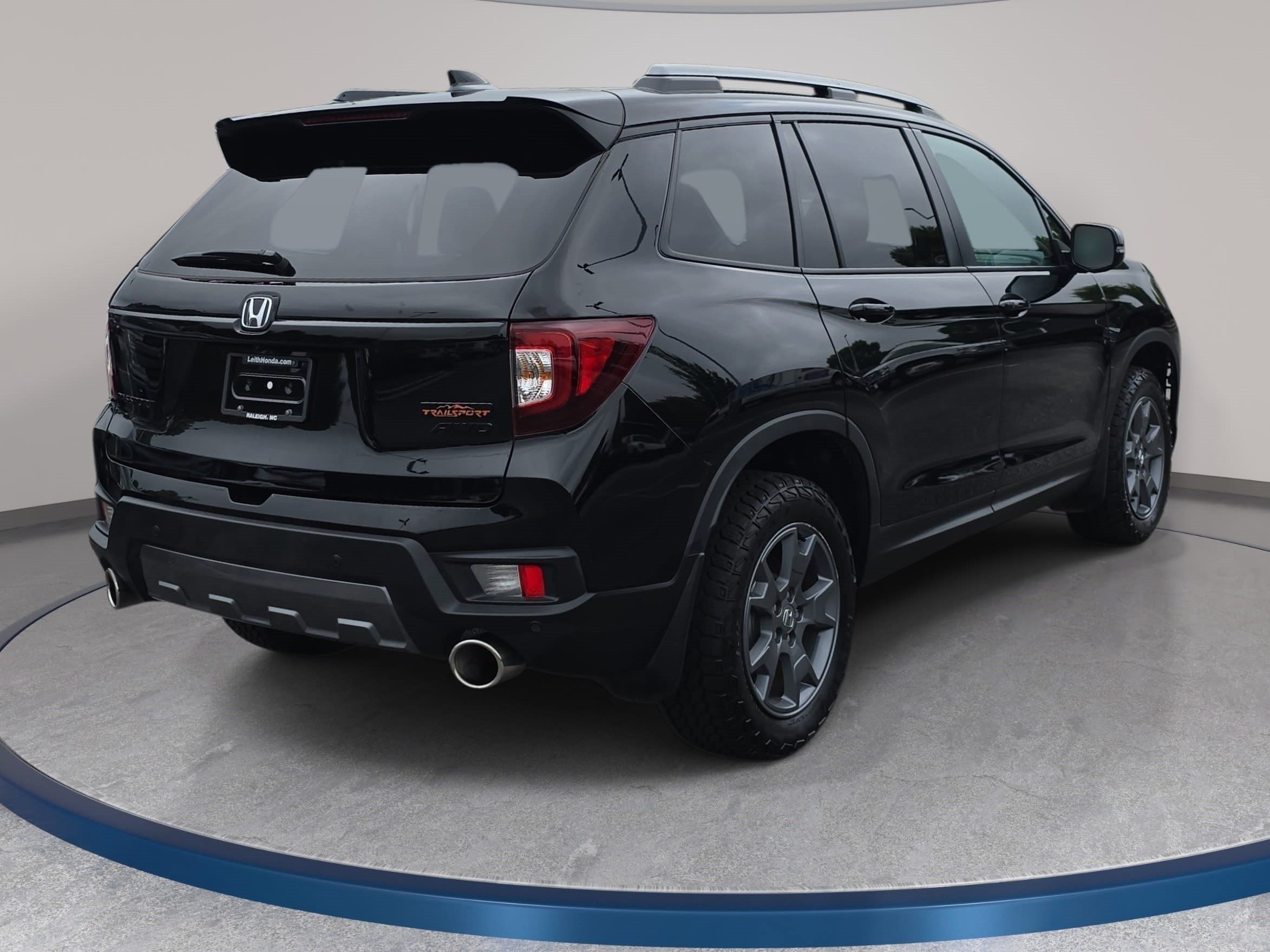 Certified 2025 Honda Passport TrailSport image 5