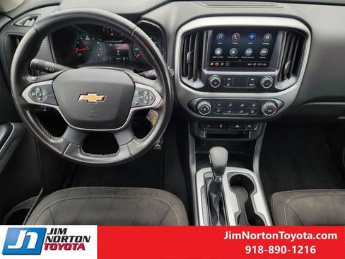 Used 2022 Chevrolet Colorado LT w/ LT Convenience Package AWD/4WD image 27