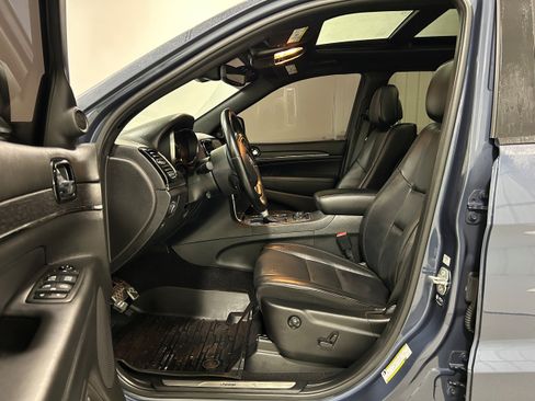 Used 2021 Jeep Grand Cherokee High Altitude AWD/4WD image 4
