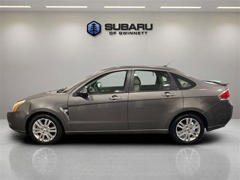 Used 2009 Ford Focus SEL image 2