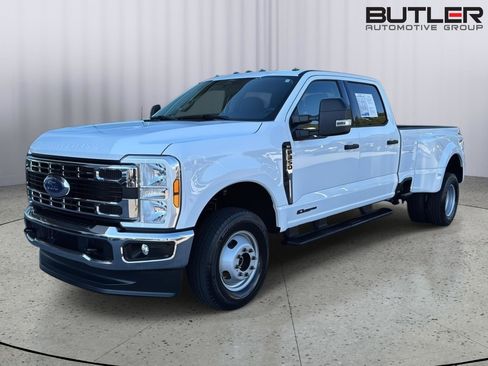 Used 2024 Ford F350 XLT image 2