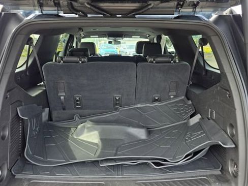 Used 2021 GMC Yukon XL SLT image 13