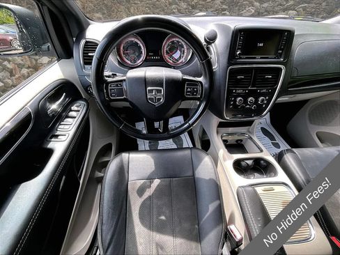 Used 2019 Dodge Grand Caravan SXT FWD image 5