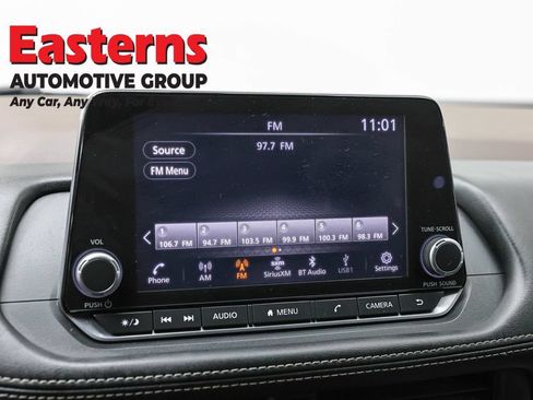 Used 2023 Nissan Rogue SV AWD/4WD image 18