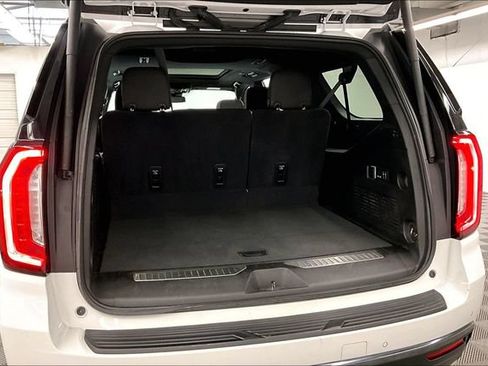 Used 2024 GMC Yukon XL AT4 AWD/4WD image 42