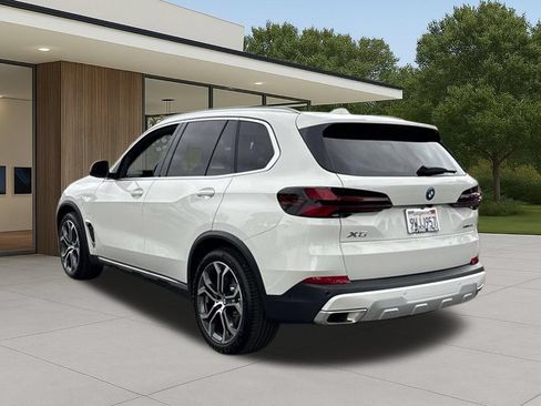 Used 2026 BMW X5 xDrive50e w/ Parking Assistance Package AWD/4WD image 12