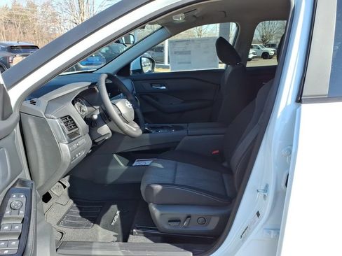 New 2026 Nissan Rogue SV w/ Cold Weather Package FWD image 6