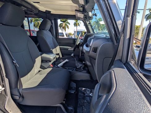 Used 2015 Jeep Wrangler Unlimited Sport w/ Quick Order Package 23S image 17