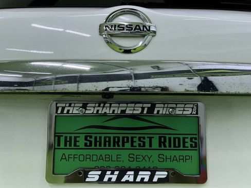 Used 2017 Nissan Pathfinder Platinum w/ Midnight Edition Package AWD/4WD image 13