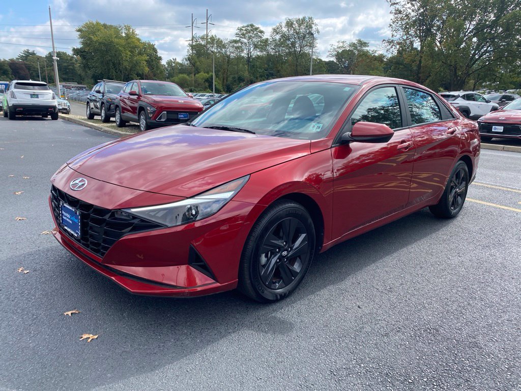 Certified 2023 Hyundai Elantra SEL w/ Cargo Package FWD image 6