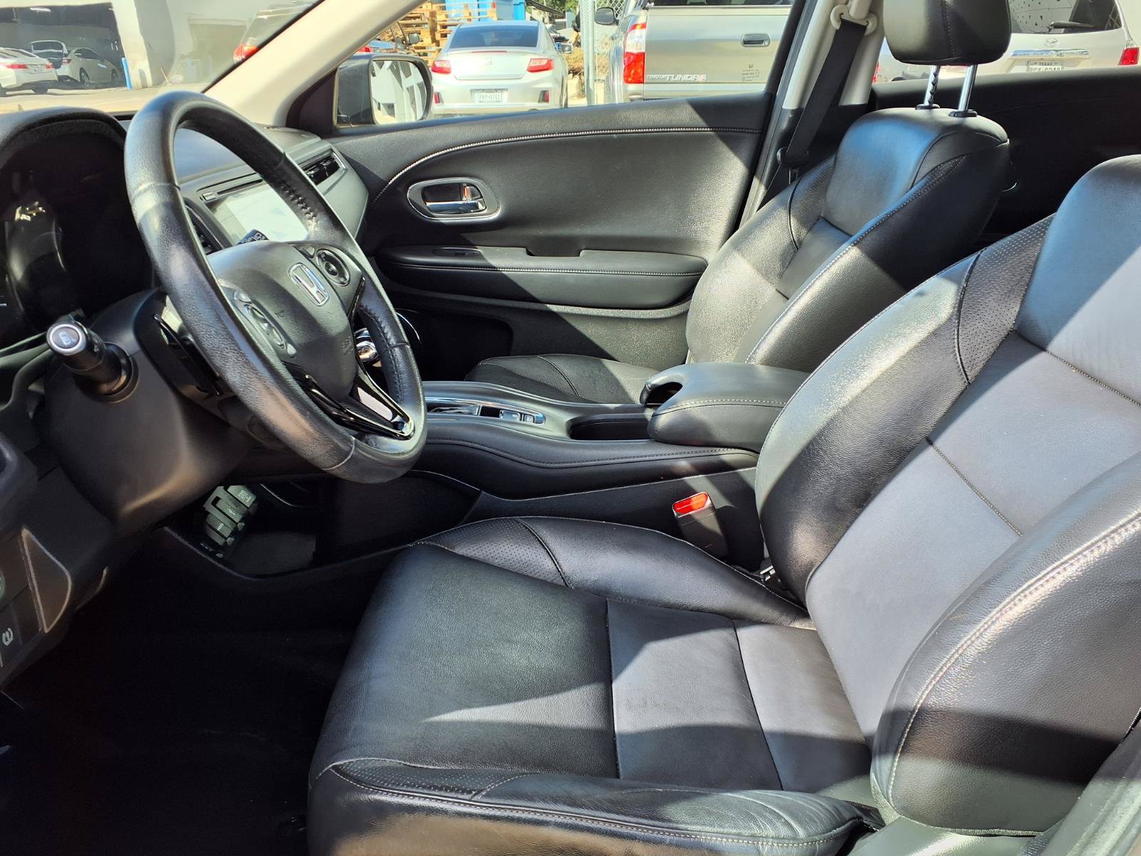 Used 2017 Honda HR-V EX-L image 21