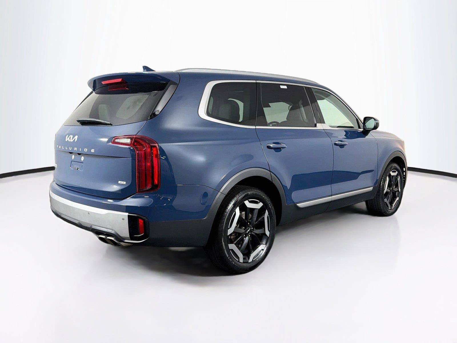 Used 2024 Kia Telluride S w/ S Sunroof Package AWD/4WD image 11