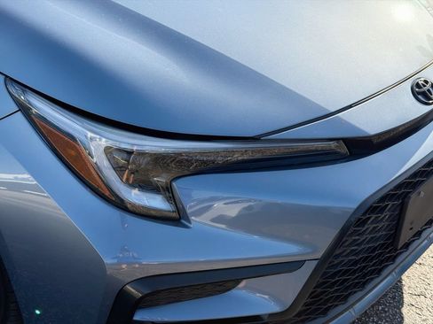 Used 2025 Toyota Corolla SE w/ SE Premium Package FWD image 33