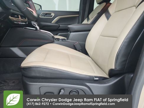 Used 2023 Chevrolet Colorado Trail Boss w/ Technology Package image 19