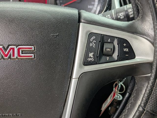 Used 2013 GMC Terrain SLT w/ Chrome and Technology Package FWD image 18