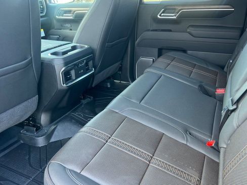 New 2026 Chevrolet Silverado 1500 High Country image 9