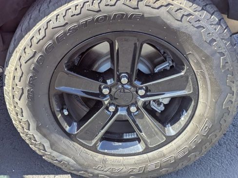 Used 2021 Jeep Wrangler Unlimited Sahara image 17