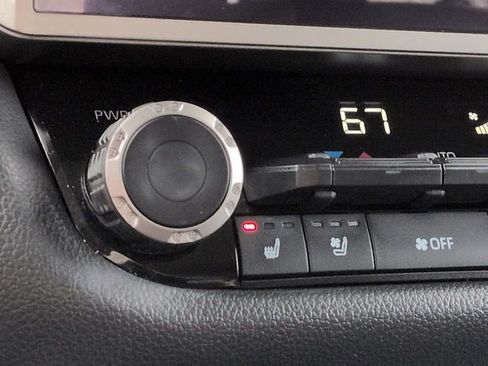 Used 2024 Toyota Tundra Limited image 31