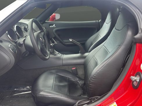 Used 2007 Pontiac Solstice Convertible RWD image 10