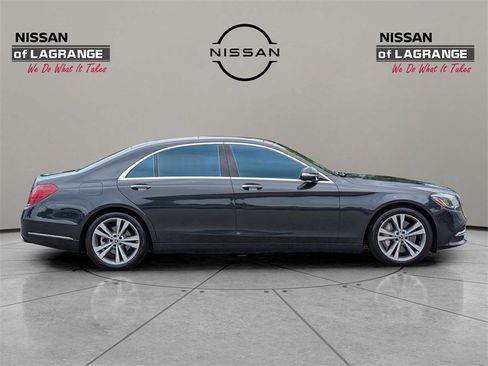 Used 2018 Mercedes-Benz S 560 4MATIC Sedan image 4