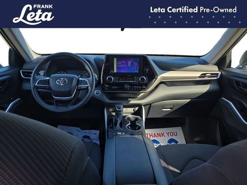 Used 2024 Toyota Highlander LE image 4