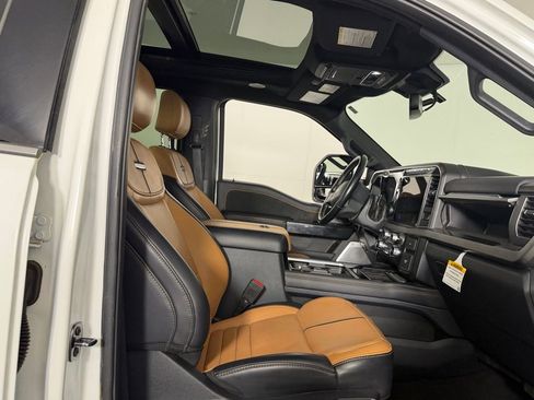 Used 2024 Ford F350 Platinum image 29