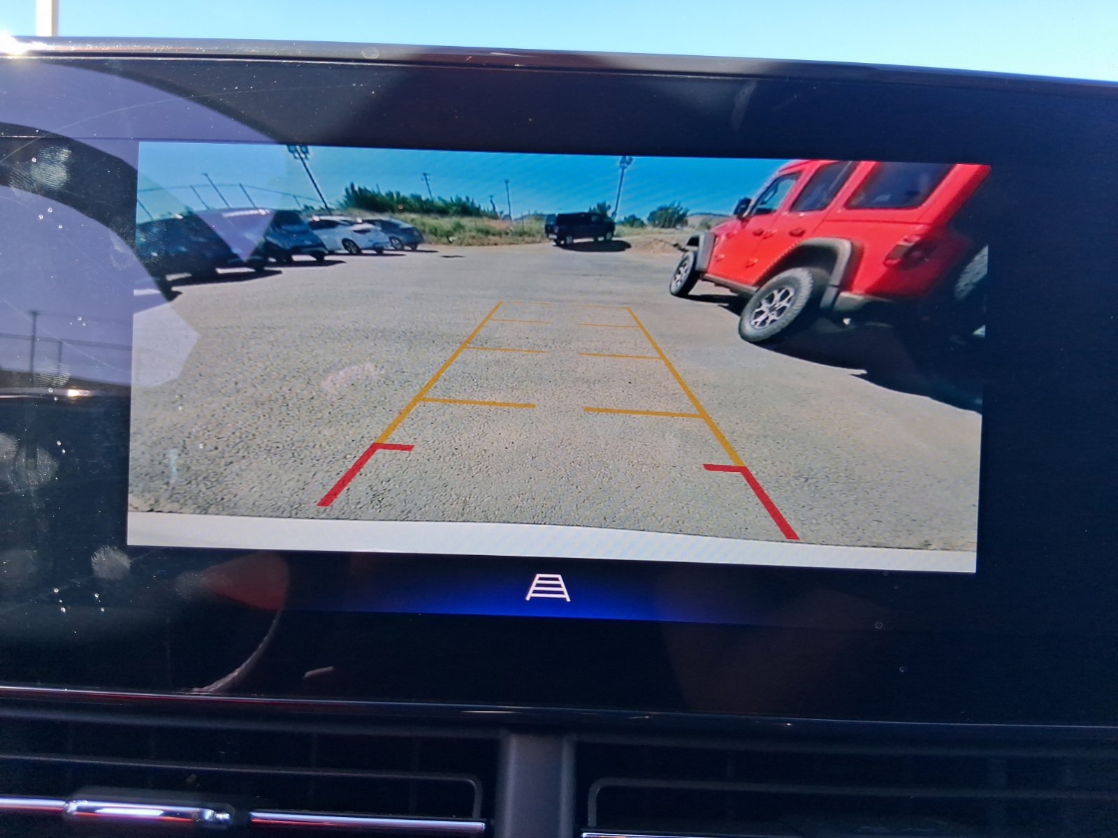 Used 2024 Chevrolet Trax LT w/ Driver Confidence Package FWD image 23