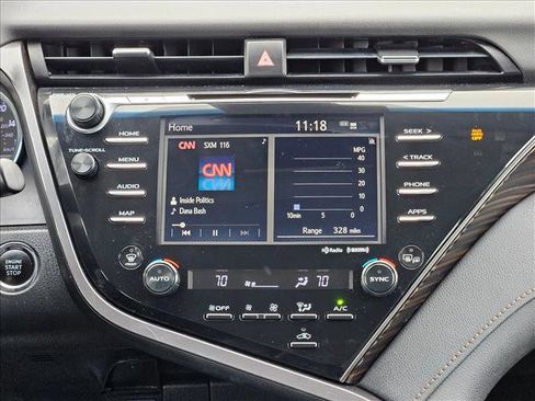 Used 2020 Toyota Camry XLE image 10