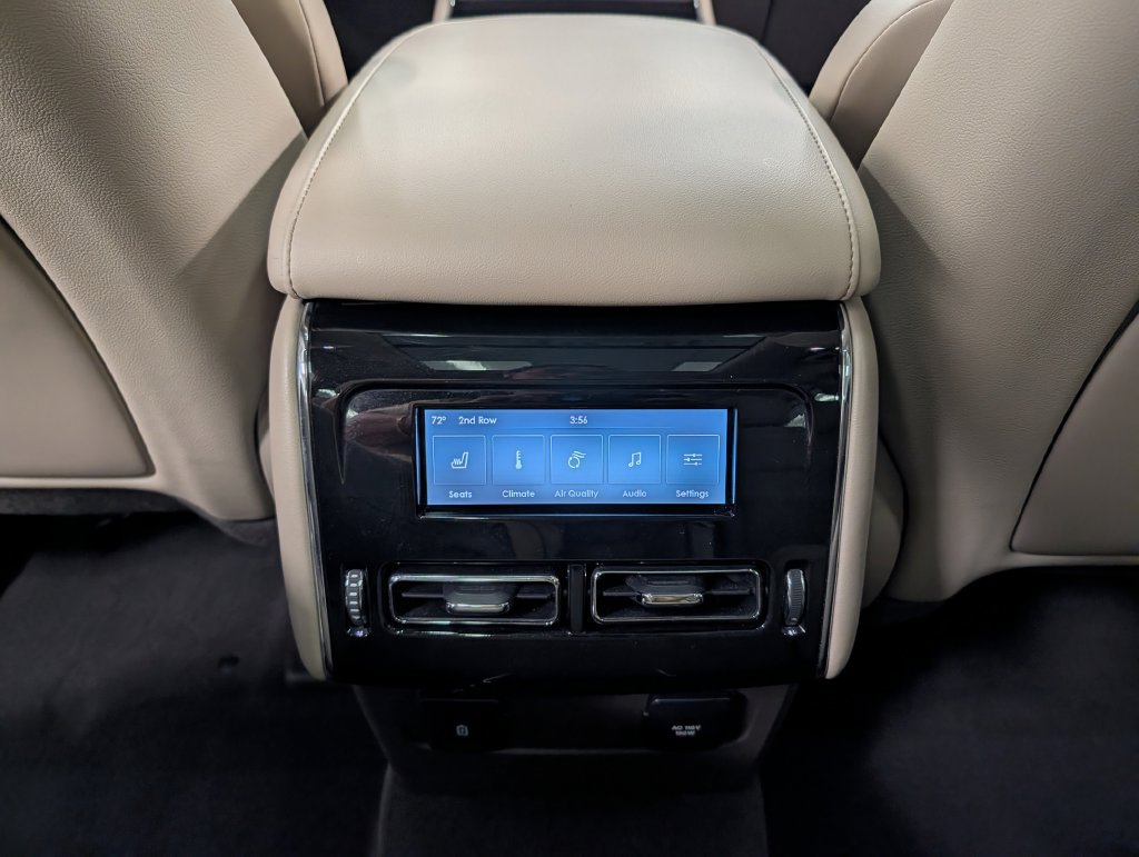 Used 2023 Lincoln Aviator Reserve w/ Equipment Group 201A AWD/4WD image 30