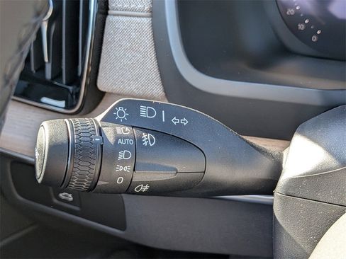 New 2026 Volvo XC90 B6 Plus w/ Protection Package Premier image 34