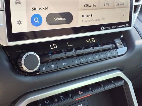 Used 2023 Toyota Tundra Platinum image 14