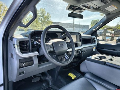 New 2026 Ford F550 4x4 Regular Cab Super Duty image 17