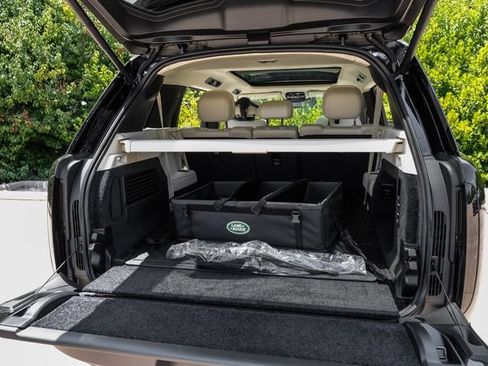 New 2026 Land Rover Range Rover Long Wheelbase SE AWD/4WD image 60