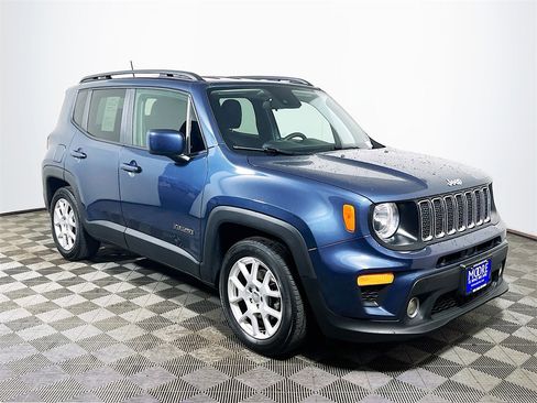 Used 2021 Jeep Renegade Latitude image 1