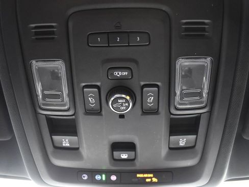 Used 2021 Chevrolet Tahoe RST w/ Luxury Package image 24